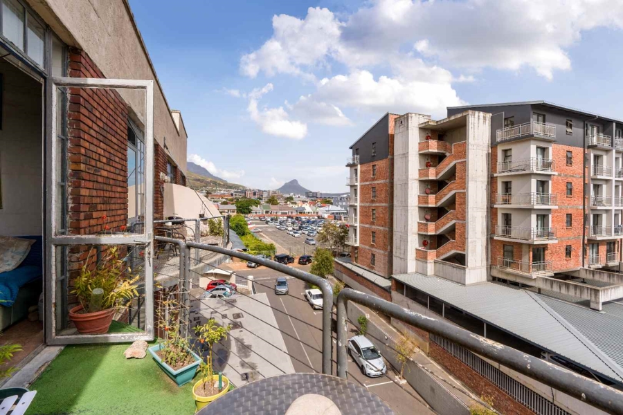 1 Bedroom Property for Sale in Observatory Western Cape